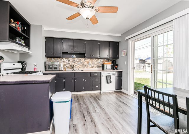 408 ROSEWOOD Drive, Washington, IL 61571