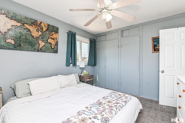 408 ROSEWOOD Drive, Washington, IL 61571