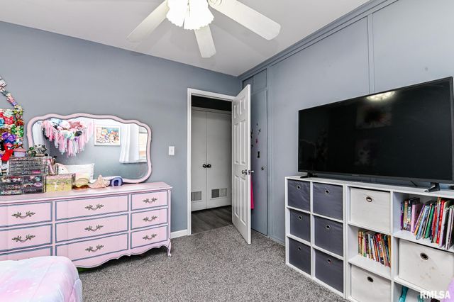 408 ROSEWOOD Drive, Washington, IL 61571