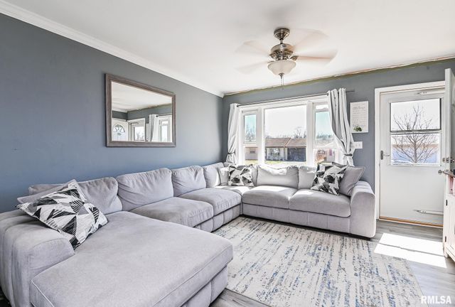 408 ROSEWOOD Drive, Washington, IL 61571