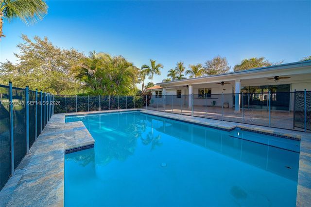 7460 SW 109th Ter, Pinecrest, FL 33156