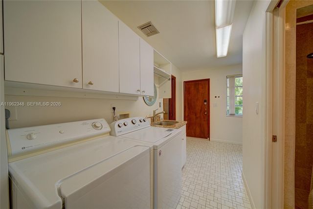 7460 SW 109th Ter, Pinecrest, FL 33156