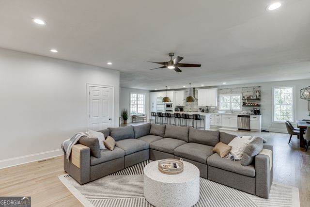6932 Dee Lane, Murrayville, GA 30564