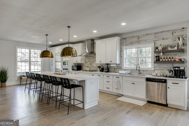 6932 Dee Lane, Murrayville, GA 30564