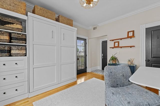 45 Pearl 3, Boston, MA 02125