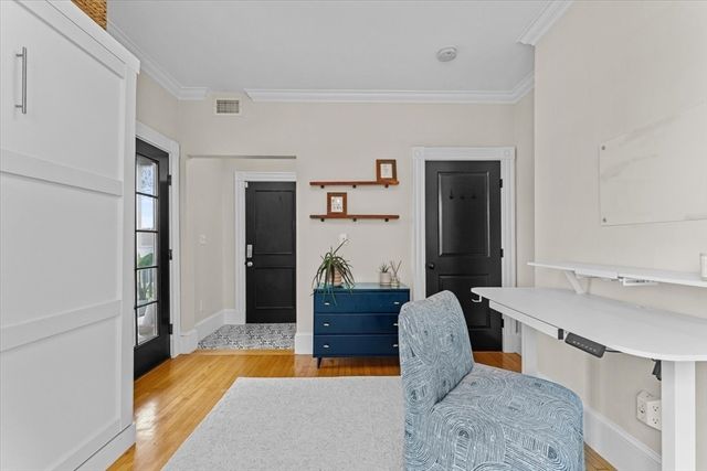 45 Pearl 3, Boston, MA 02125