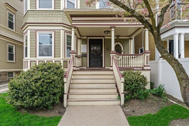 45 Pearl 3, Boston, MA 02125
