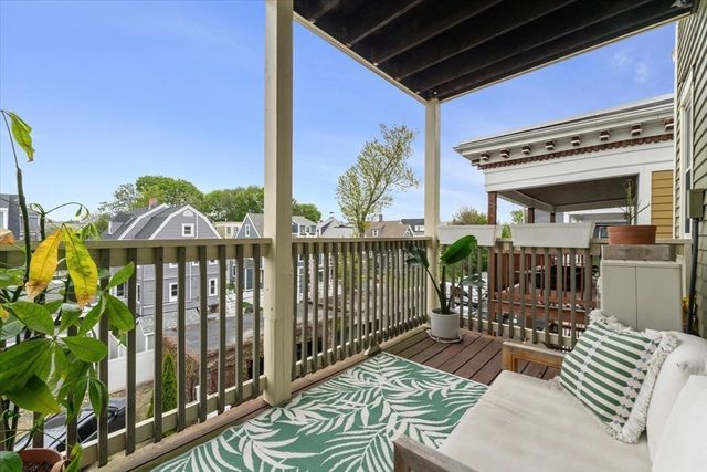 45 Pearl 3, Boston, MA 02125
