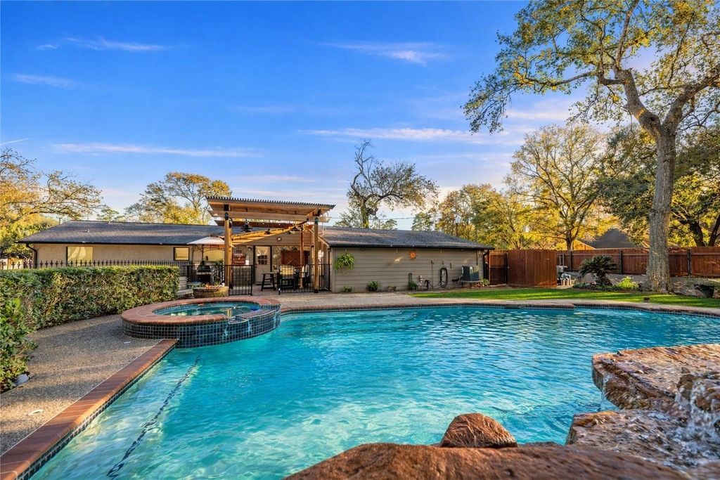 1203 Lemm Road 2, Spring, TX 77373