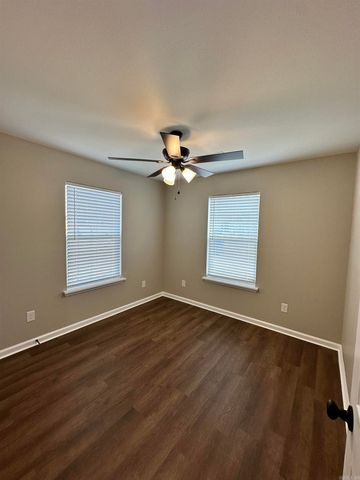 110 N Monroe Street, Cabot, AR 72023