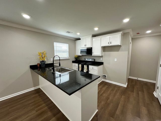 110 N Monroe Street, Cabot, AR 72023