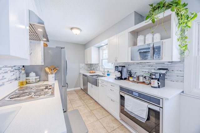 4201 Aquila Avenue N, New Hope, MN 55428