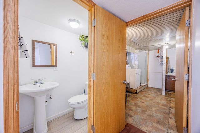 4201 Aquila Avenue N, New Hope, MN 55428