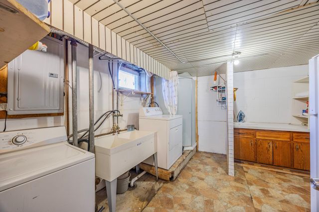 4201 Aquila Avenue N, New Hope, MN 55428