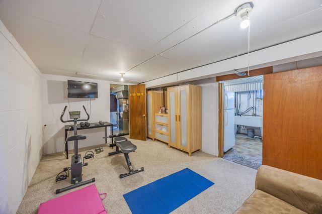 4201 Aquila Avenue N, New Hope, MN 55428