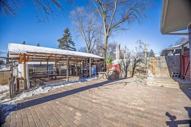 4201 Aquila Avenue N, New Hope, MN 55428