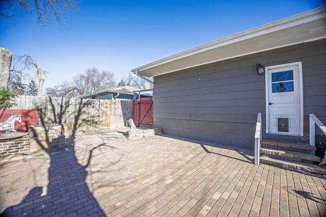 4201 Aquila Avenue N, New Hope, MN 55428