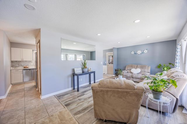 4201 Aquila Avenue N, New Hope, MN 55428