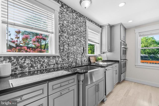 1608 KEARNY ST NE, Washington, DC 20018