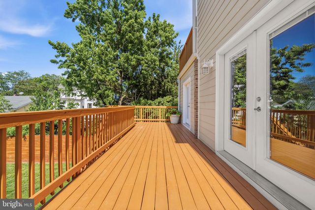 1608 KEARNY ST NE, Washington, DC 20018
