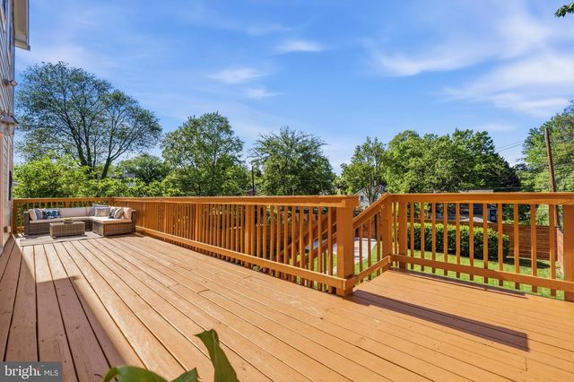 1608 KEARNY ST NE, Washington, DC 20018