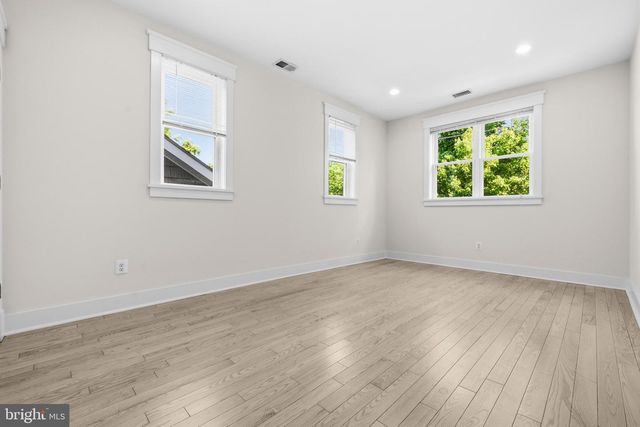 1608 KEARNY ST NE, Washington, DC 20018
