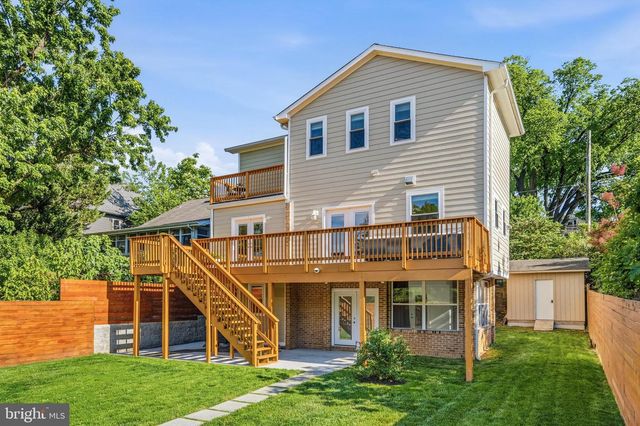 1608 KEARNY ST NE, Washington, DC 20018