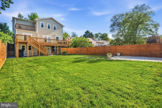 1608 KEARNY ST NE, Washington, DC 20018