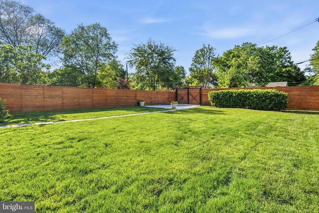 1608 KEARNY ST NE, Washington, DC 20018