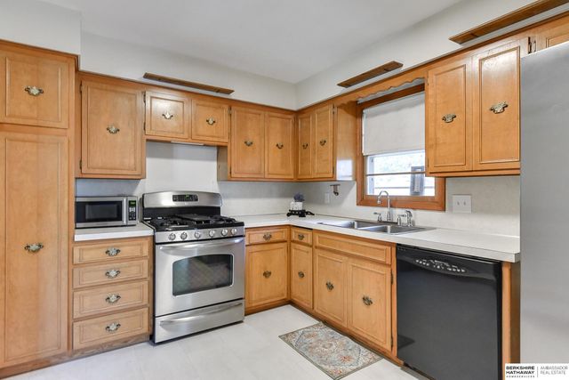 4122 Terrace Drive, Omaha, NE 68134