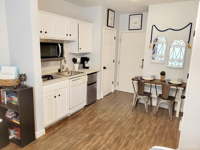 1245 Graves Harbor Trail 2103, Huddleston, VA 24104