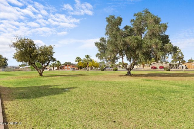 10817 W SACK Drive, Peoria, AZ 85373