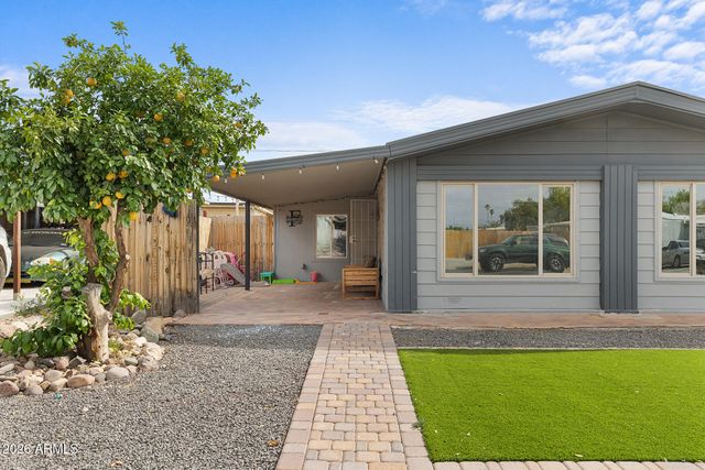 10817 W SACK Drive, Peoria, AZ 85373