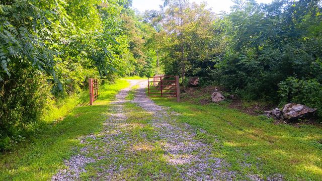 8397 Keystone Furnace Rd Road, (Catch and Relax Cabin), Jackson, OH 45640