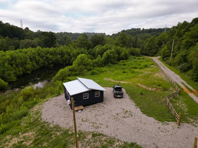 8397 Keystone Furnace Rd Road, (Catch and Relax Cabin), Jackson, OH 45640