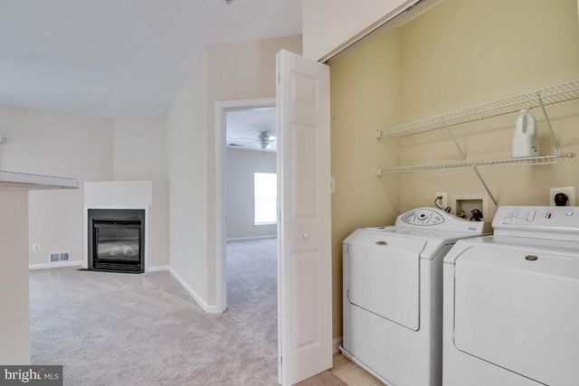 43028 OLD GALLIVAN TER, Ashburn, VA 20147