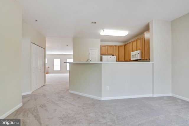 43028 OLD GALLIVAN TER, Ashburn, VA 20147