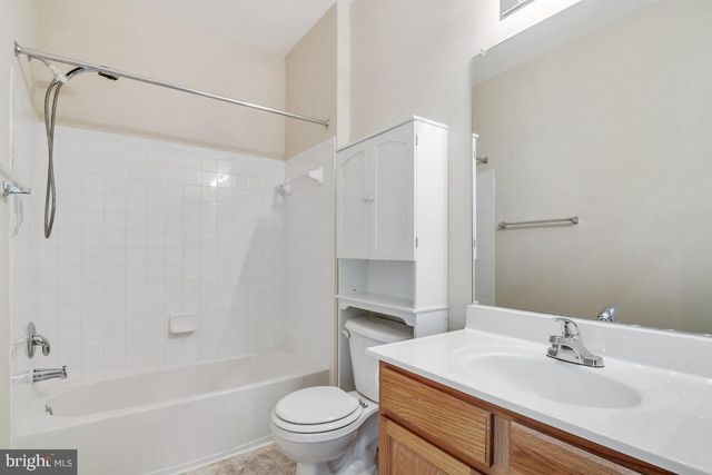 43028 OLD GALLIVAN TER, Ashburn, VA 20147