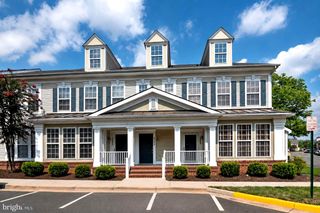 43028 OLD GALLIVAN TER, Ashburn, VA 20147