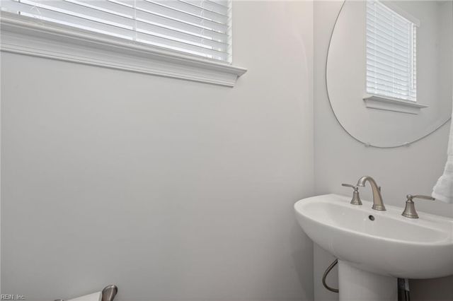 1816 Moravian WALK, Chesapeake, VA 23322