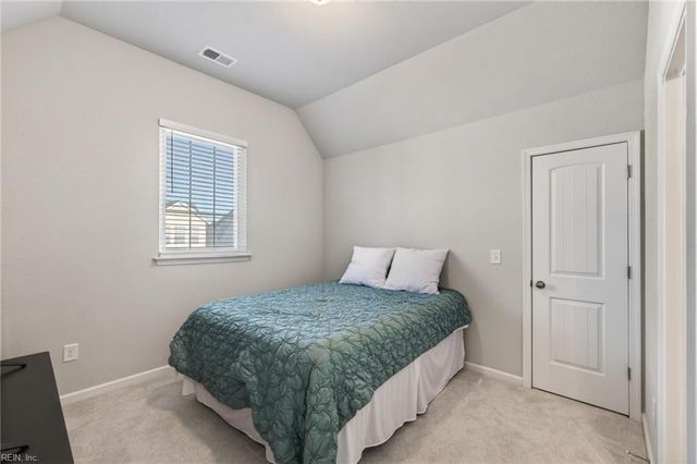 1816 Moravian WALK, Chesapeake, VA 23322