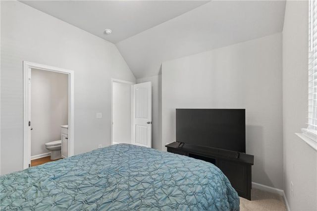 1816 Moravian WALK, Chesapeake, VA 23322