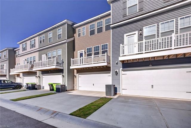 1816 Moravian WALK, Chesapeake, VA 23322