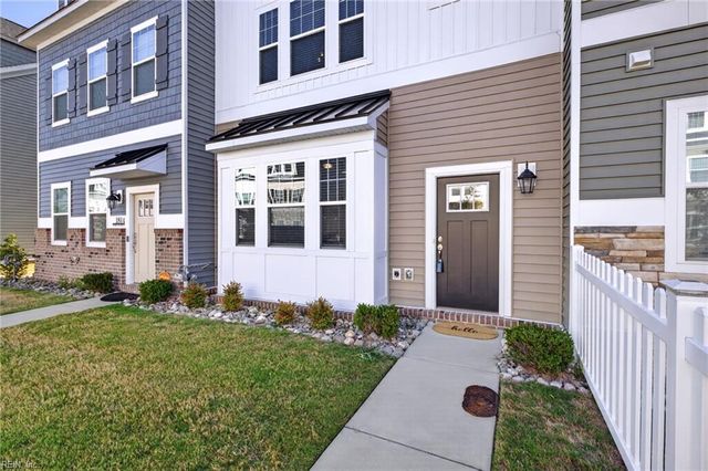 1816 Moravian WALK, Chesapeake, VA 23322