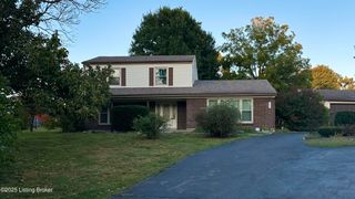 200 Castlerock Dr, Shepherdsville, KY 40165