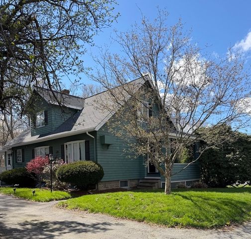 500 Lowell St, Lexington, MA 02420