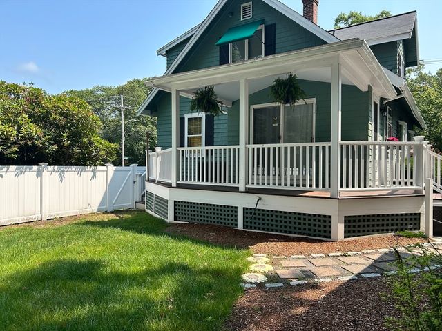 500 Lowell St, Lexington, MA 02420