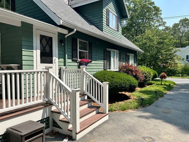 500 Lowell St, Lexington, MA 02420