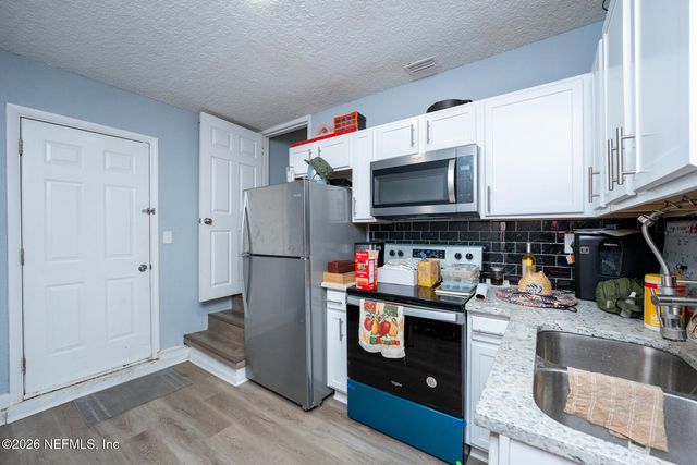 1046 MACKINAW Street, Jacksonville, FL 32254