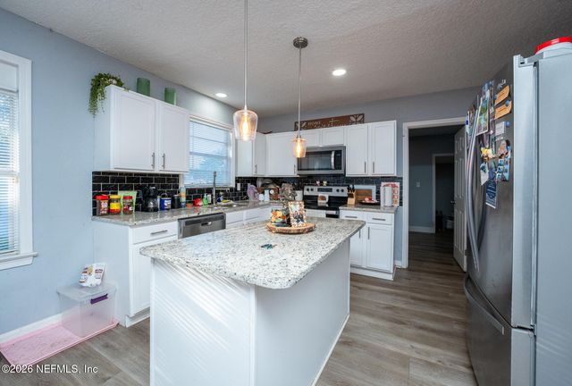 1046 MACKINAW Street, Jacksonville, FL 32254